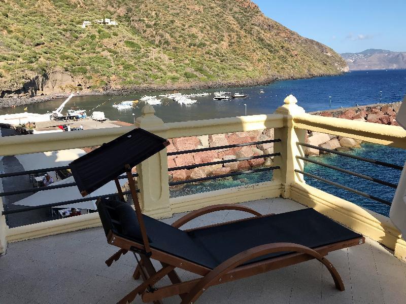 Hotel L'Ariana Isole Eolie - Una Esperienze Лени Экстерьер фото